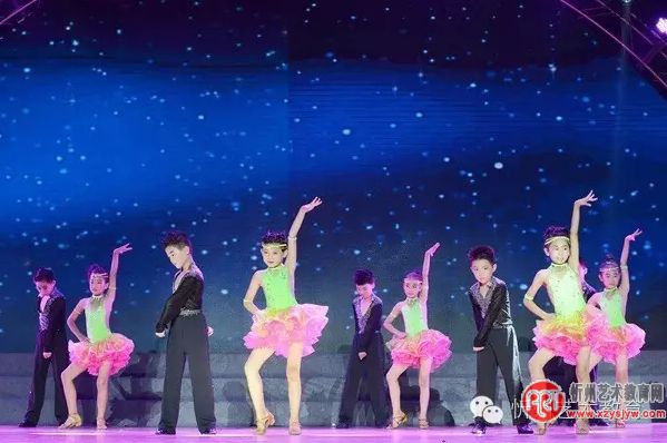 “爱我中华”赵莉舞蹈学校大型舞蹈盛典精彩回顾