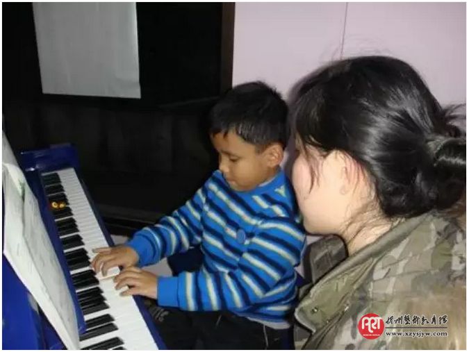 如何避免练习钢琴时的不良习惯