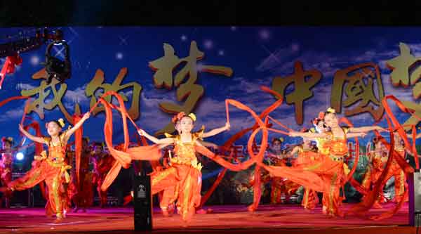 杜薇艺术学校“我的梦 中国梦”文艺汇演异彩纷呈
