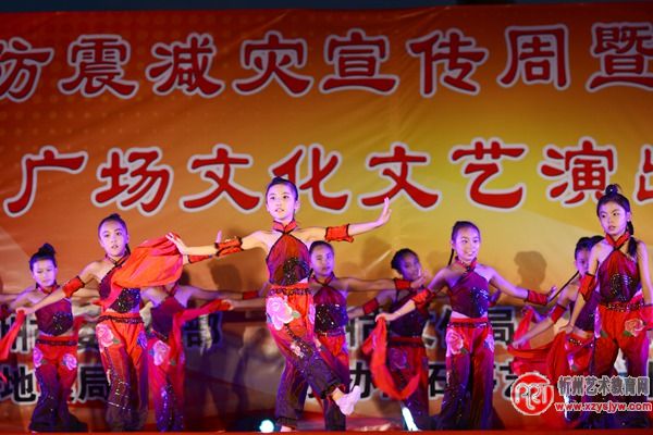 石婷艺术培训中心专题文艺演出精彩纷呈