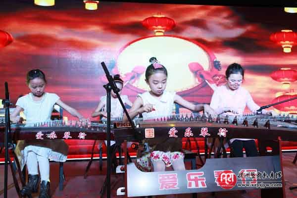爱乐音乐培训中心新年音乐会多姿多彩