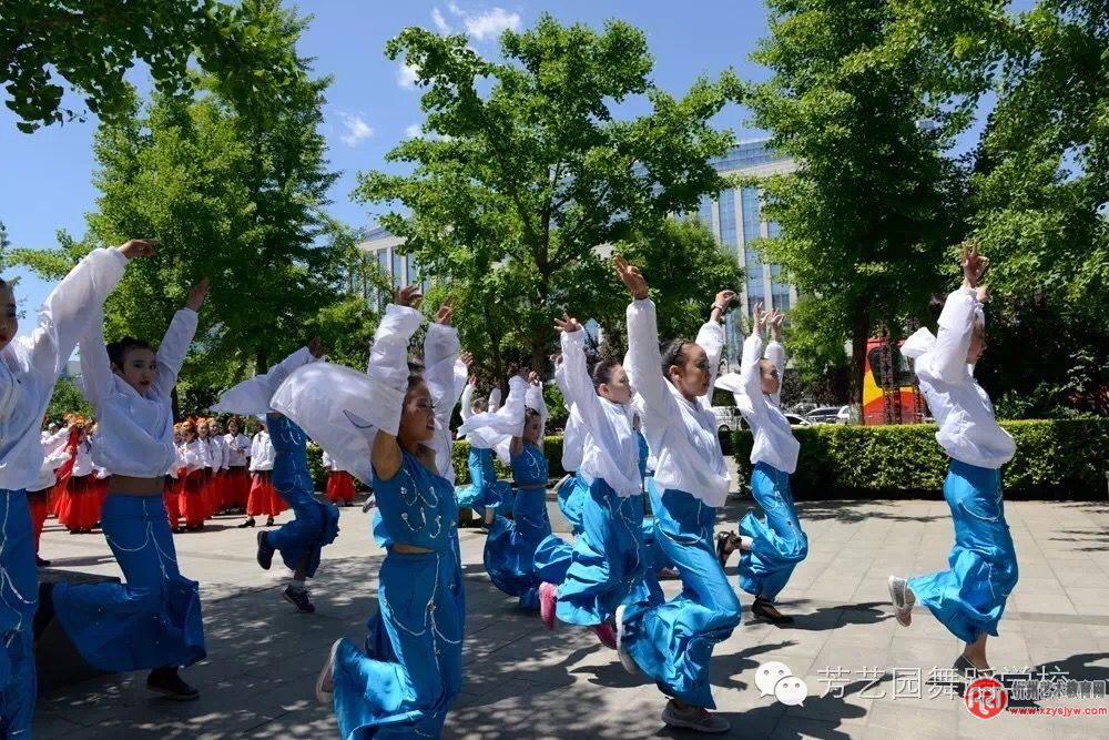宁武芳艺园舞蹈学校参加山西电视台六一晚会录制