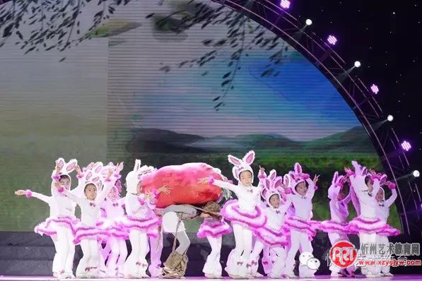 “爱我中华”赵莉舞蹈学校大型舞蹈盛典精彩回顾