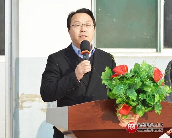 忻州市创奇高中举行新学期第一次升旗仪式