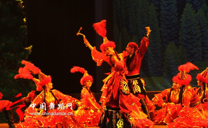 中国民族民间舞蹈的风格特点