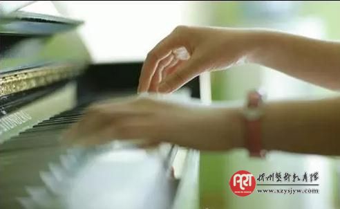 钢琴演奏如何摆脱单一和乏味?