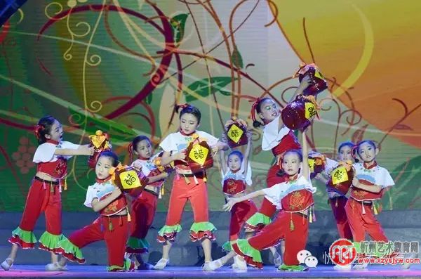 “爱我中华”赵莉舞蹈学校大型舞蹈盛典精彩回顾