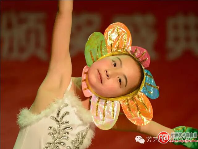 芳艺园舞蹈学校•金猴舞春芳满园