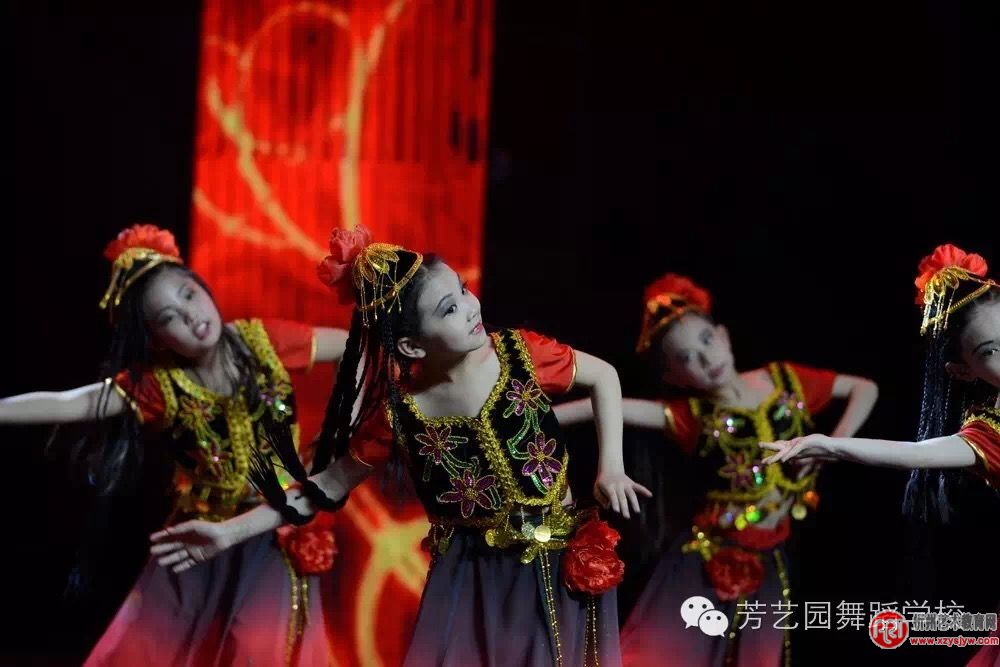 宁武芳艺园舞蹈学校参加山西电视台六一晚会录制