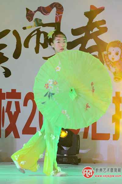 “金猴闹春”——百支独舞绽放 闹新春
