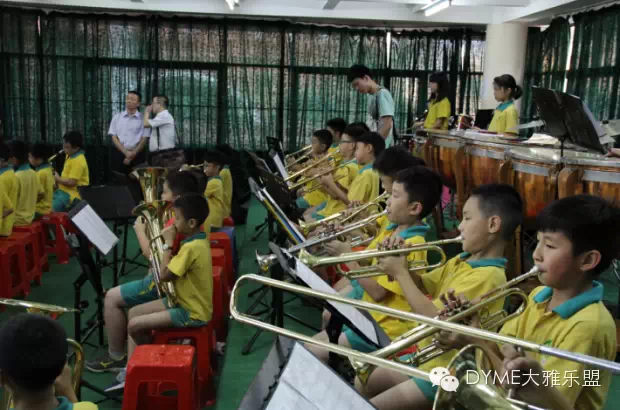 学乐器的坚持其实在家长!