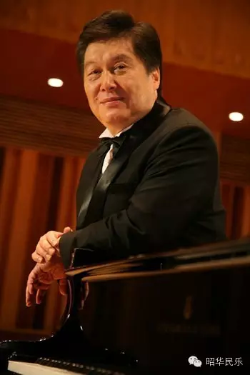看看音乐大师是如何练琴的