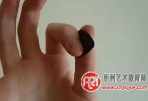 如何正确选择和使用吉他拨片