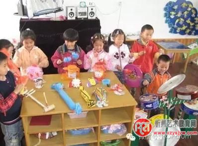 浅谈打击乐对儿童成长的重要性及成年人减压的帮助