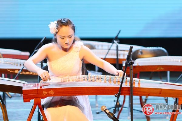 “筝苑漫步”苏艳芳师生音乐会盛况