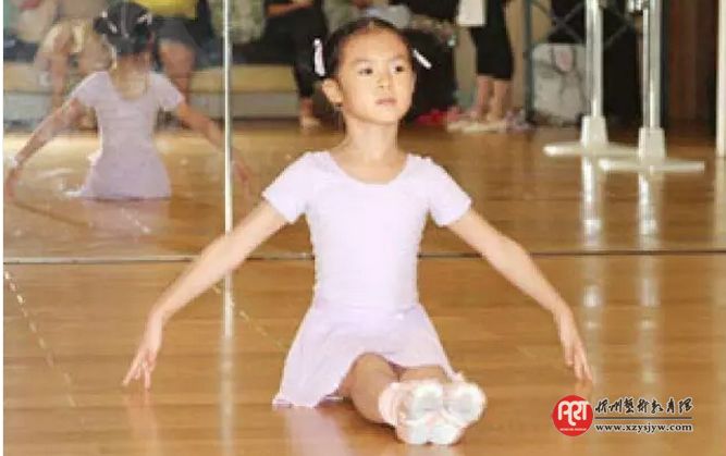 舞蹈学习不仅靠孩子,更需要父母的耐心