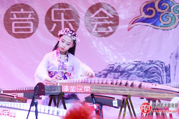 繁峙：泽星古筝艺术培训中心新年音乐会魅力无限
