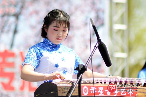 泽星古筝培训中心抚筝杏林  谱春之乐章