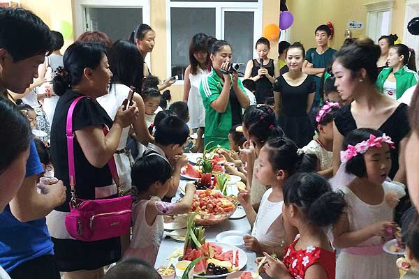 杜宇天天舞蹈培训学校成功举办儿童欢乐派对