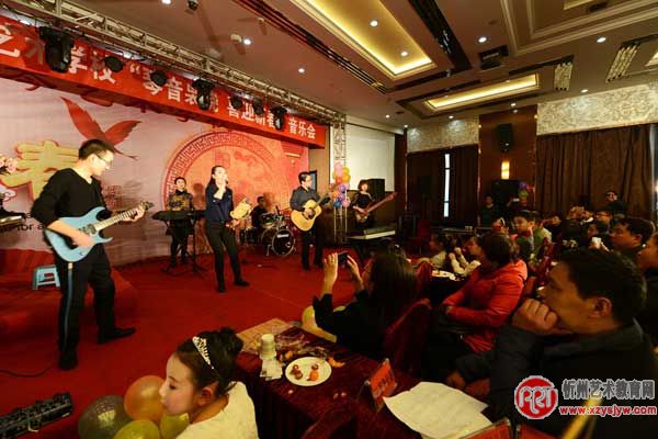 “琴音袅绕　喜迎新春”钢琴音乐会精彩纷呈