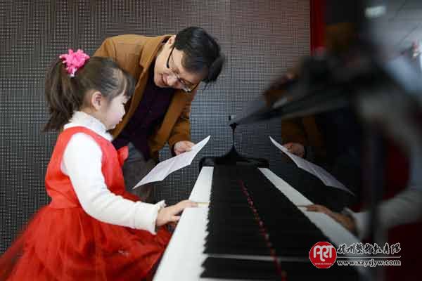 博雅音乐中心举办段召旭与琴童见面会