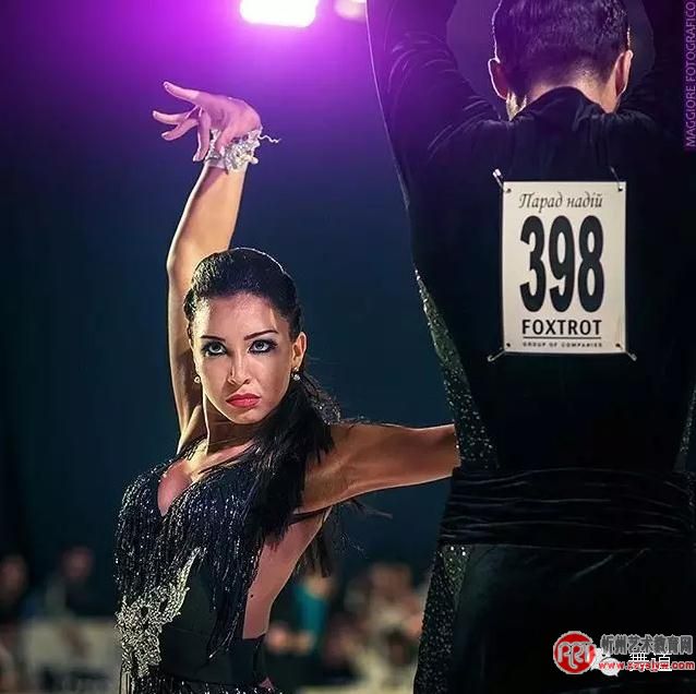 拉丁舞中的12个实战小技巧