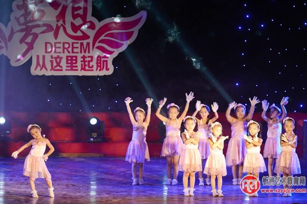 五台:慧敏舞蹈学校成功举办首届汇报演出