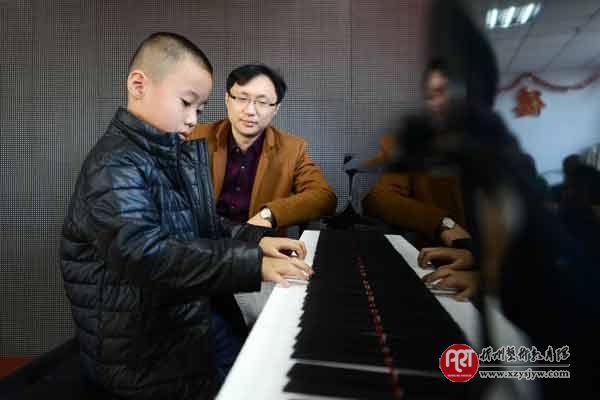 博雅音乐中心举办段召旭与琴童见面会