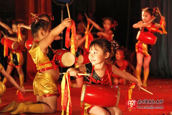 宁武芳艺园舞蹈学校