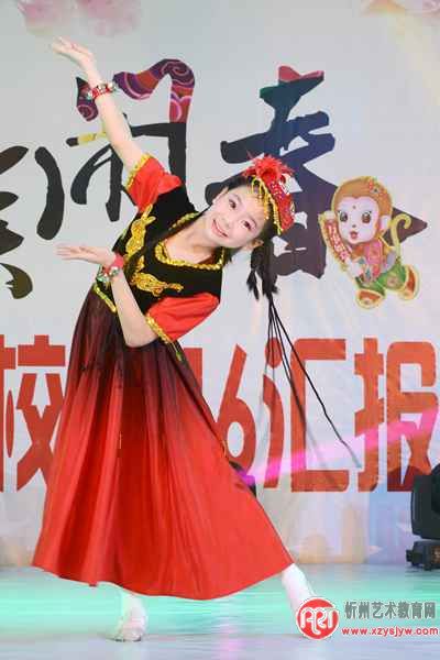 “金猴闹春”——百支独舞绽放 闹新春