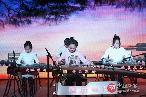 爱乐音乐培训中心新年音乐会多姿多彩