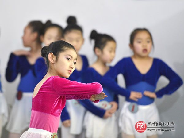 宁武芳艺园舞蹈学校