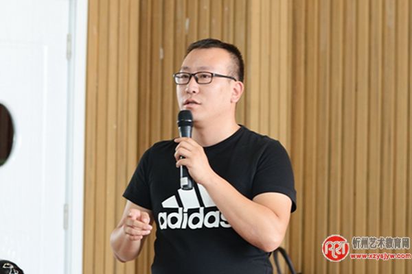 飞燕钢琴艺术学校“六月送爽”与同行共谋发展