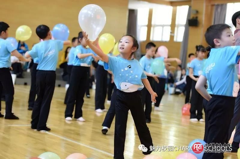 《朗读者》江一燕:是舞蹈老师给了我坚持梦想的勇气! 2018
