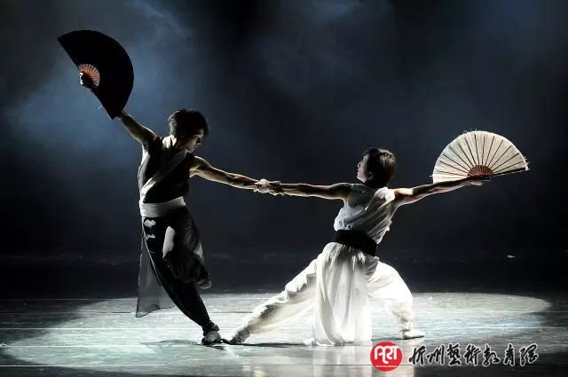 我想说，跳舞的女人不会老···